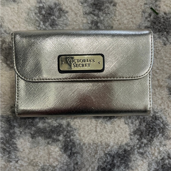 Victoria's Secret Silver Women's Bag - Picture 1 of 3